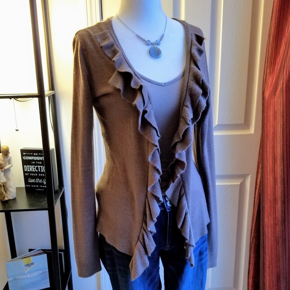 NY&Co.: Ruffled Cardigan - Picture 3 of 7